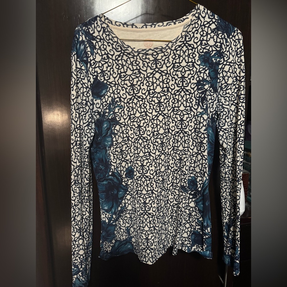 WOMEN'S LONG SLEEVE PRINT TORY BURCH SHIRT! SIZE SMALL